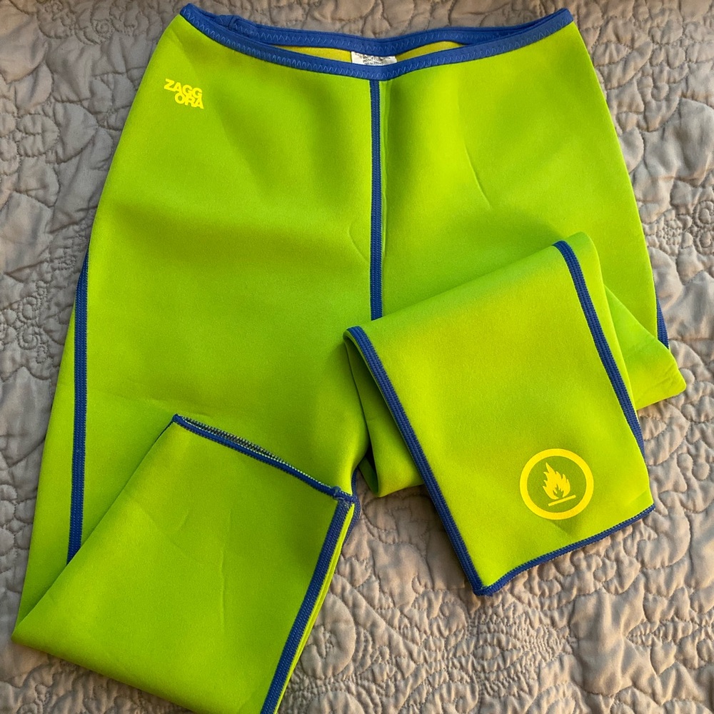 Zaggora Capri Hot Pants